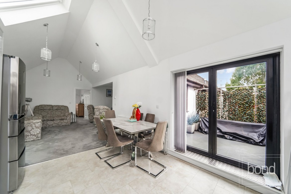 Images for Howe Green, Chelmsford, Essex EAID:3363689002 BID:1388407