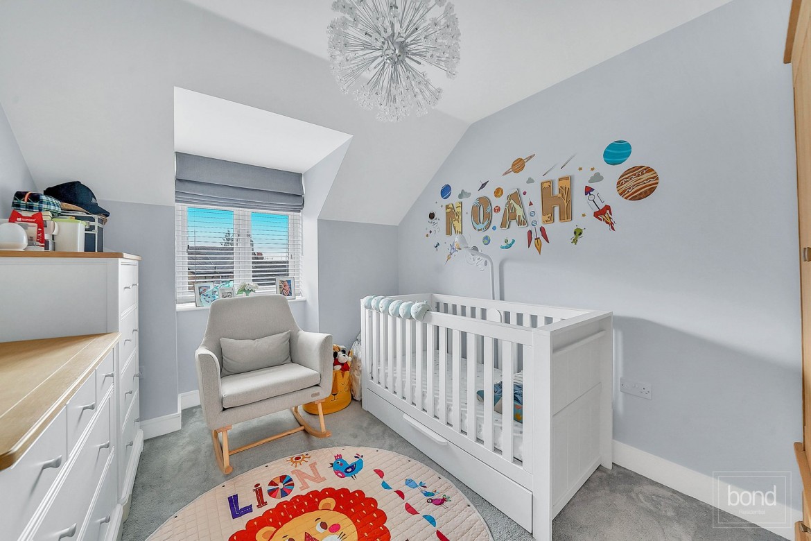 Images for School View Road, Chelmsford, Essex EAID:3363689002 BID:1388407