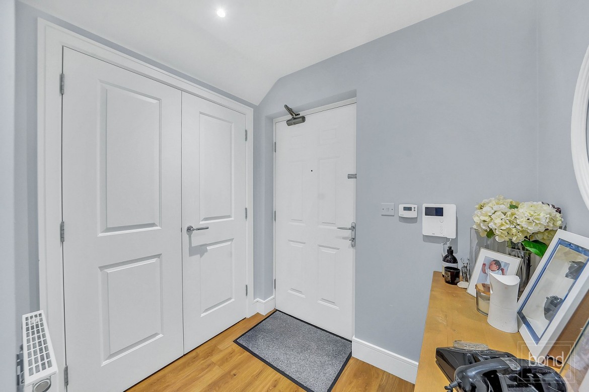 Images for School View Road, Chelmsford, Essex EAID:3363689002 BID:1388407