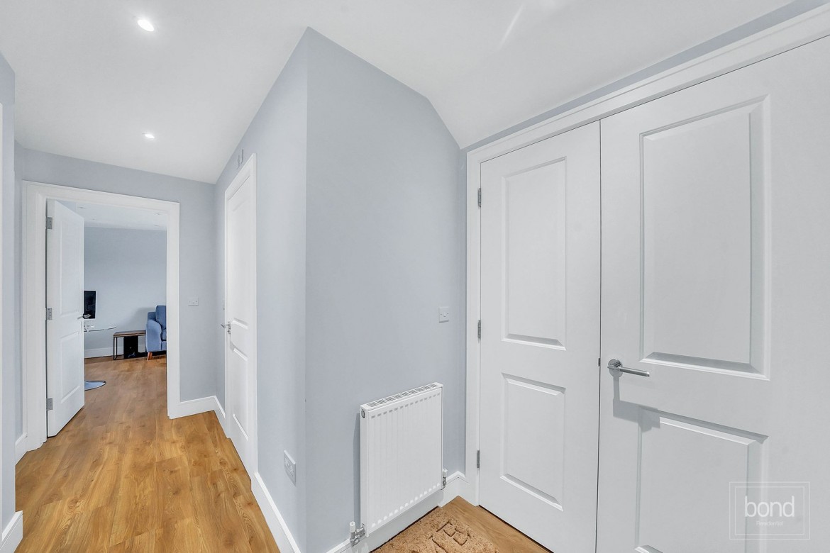 Images for School View Road, Chelmsford, Essex EAID:3363689002 BID:1388407