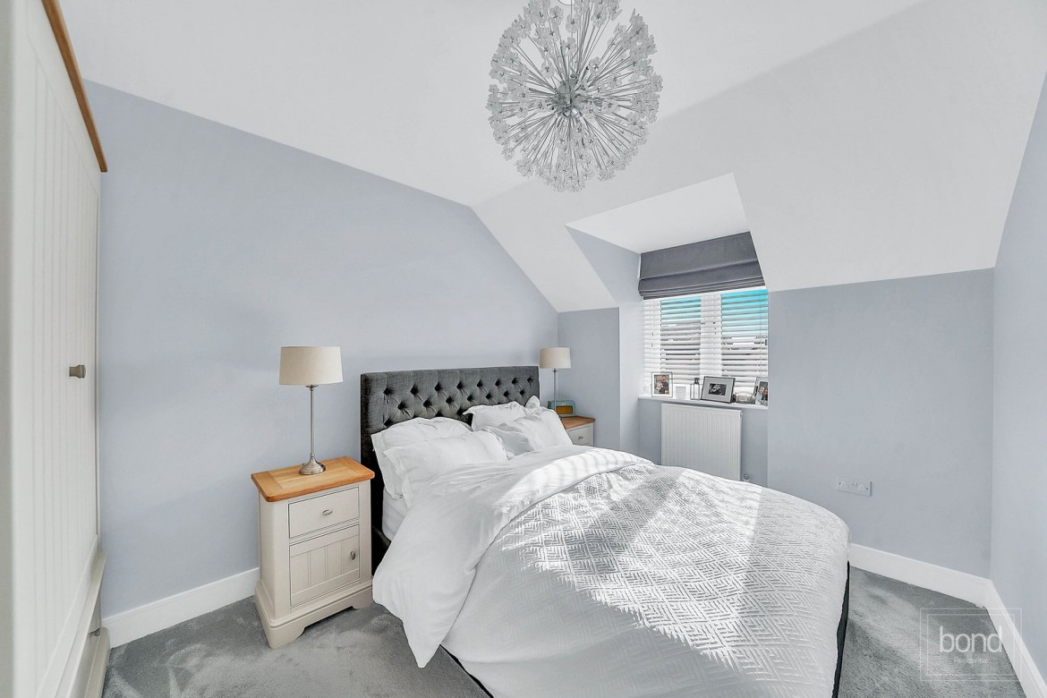 Images for School View Road, Chelmsford, Essex EAID:3363689002 BID:1388407