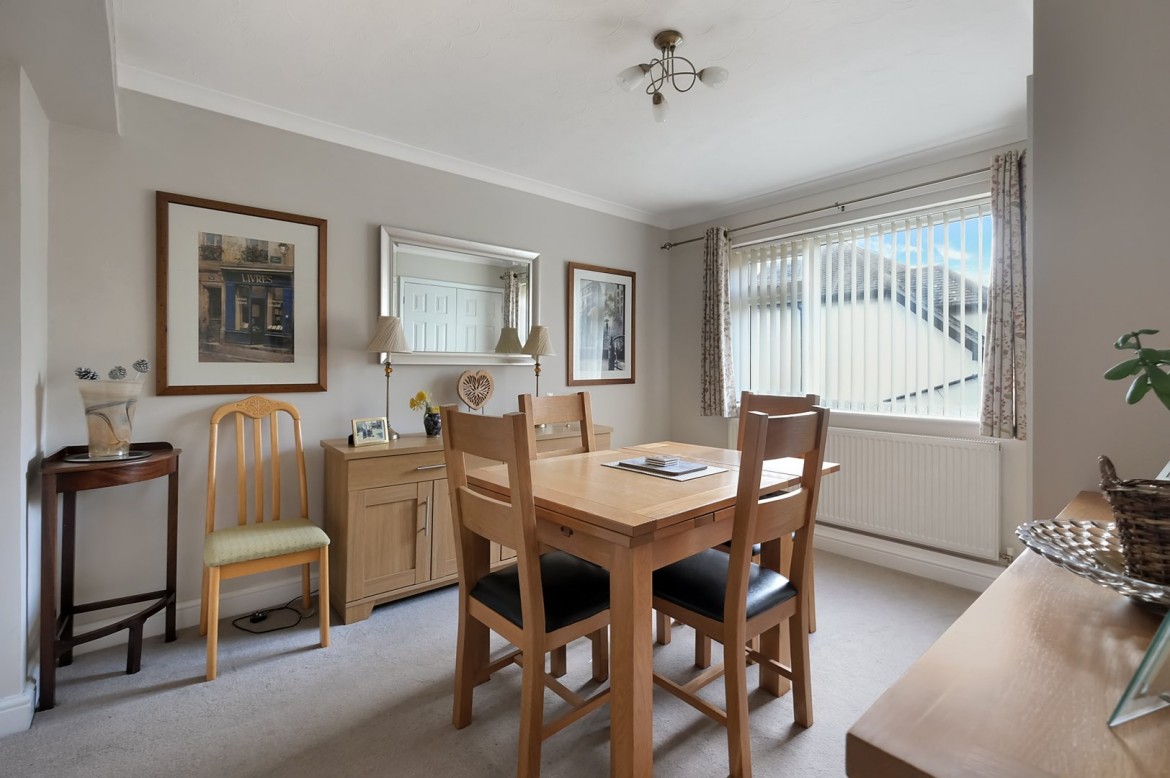 Images for Patching Hall Lane, Chelmsford, Essex EAID:3363689002 BID:1388407