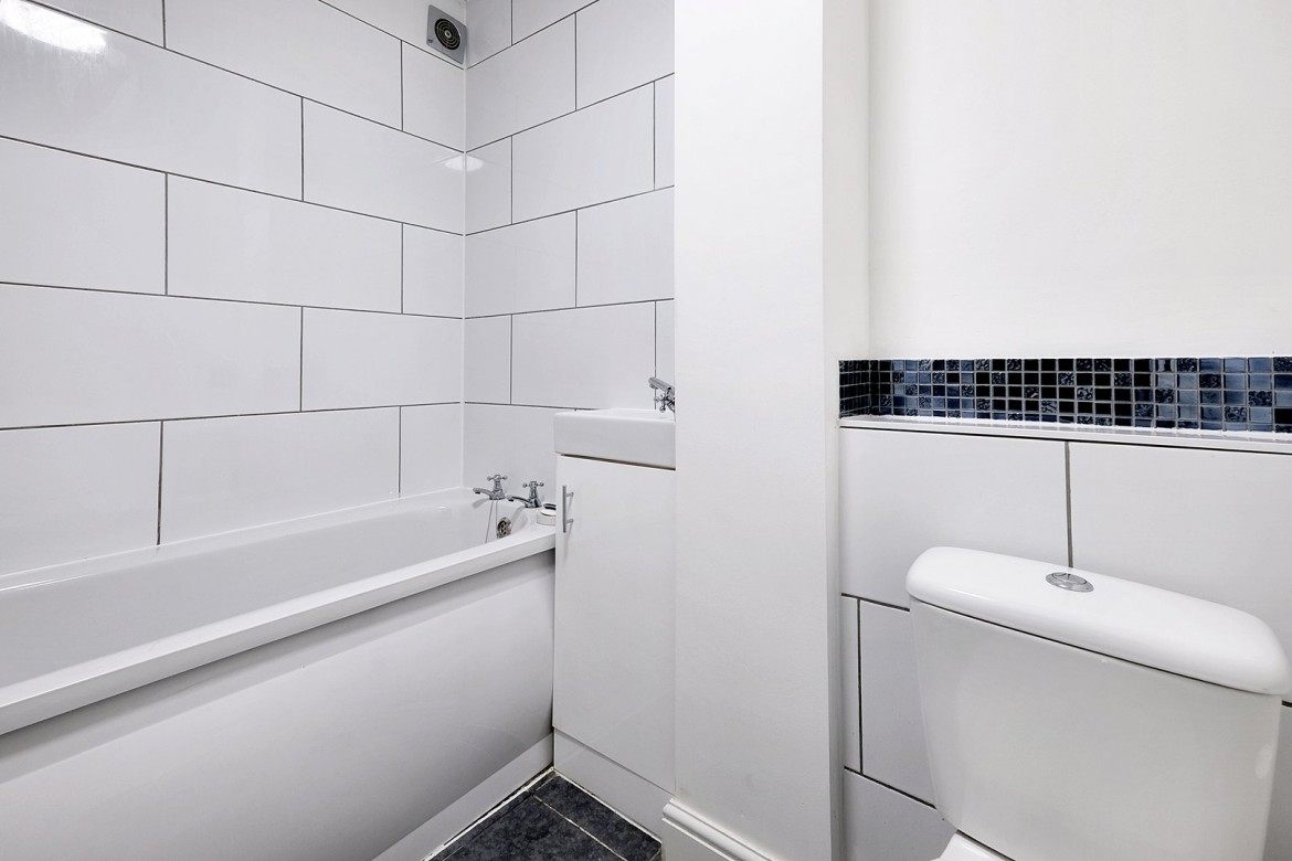 Images for Springfield, Chelmsford, Essex EAID:3363689002 BID:1388407