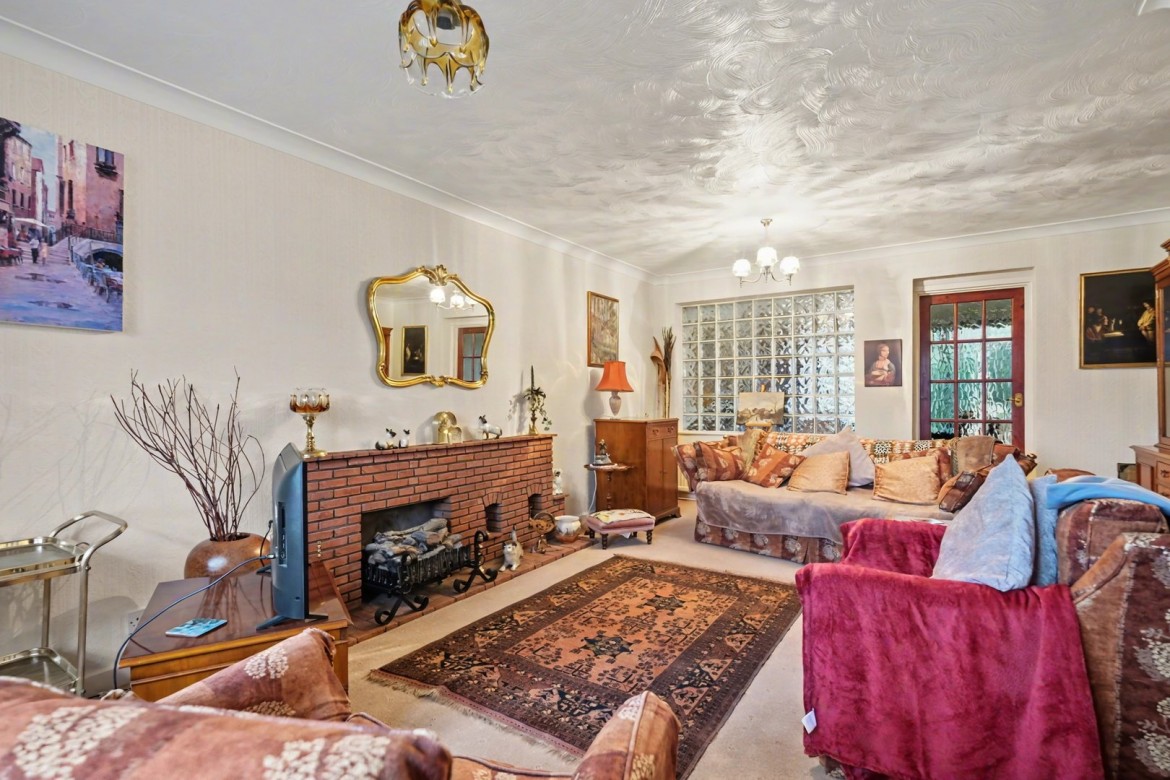 Images for Old Springfield, Chelmsford, Essex EAID:3363689002 BID:1388407