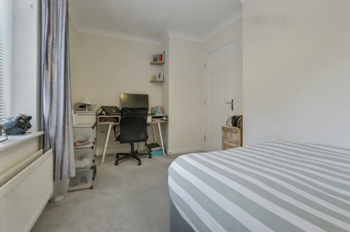 Images for Chancellor Park, Chelmsford, Essex EAID:3363689002 BID:1388407