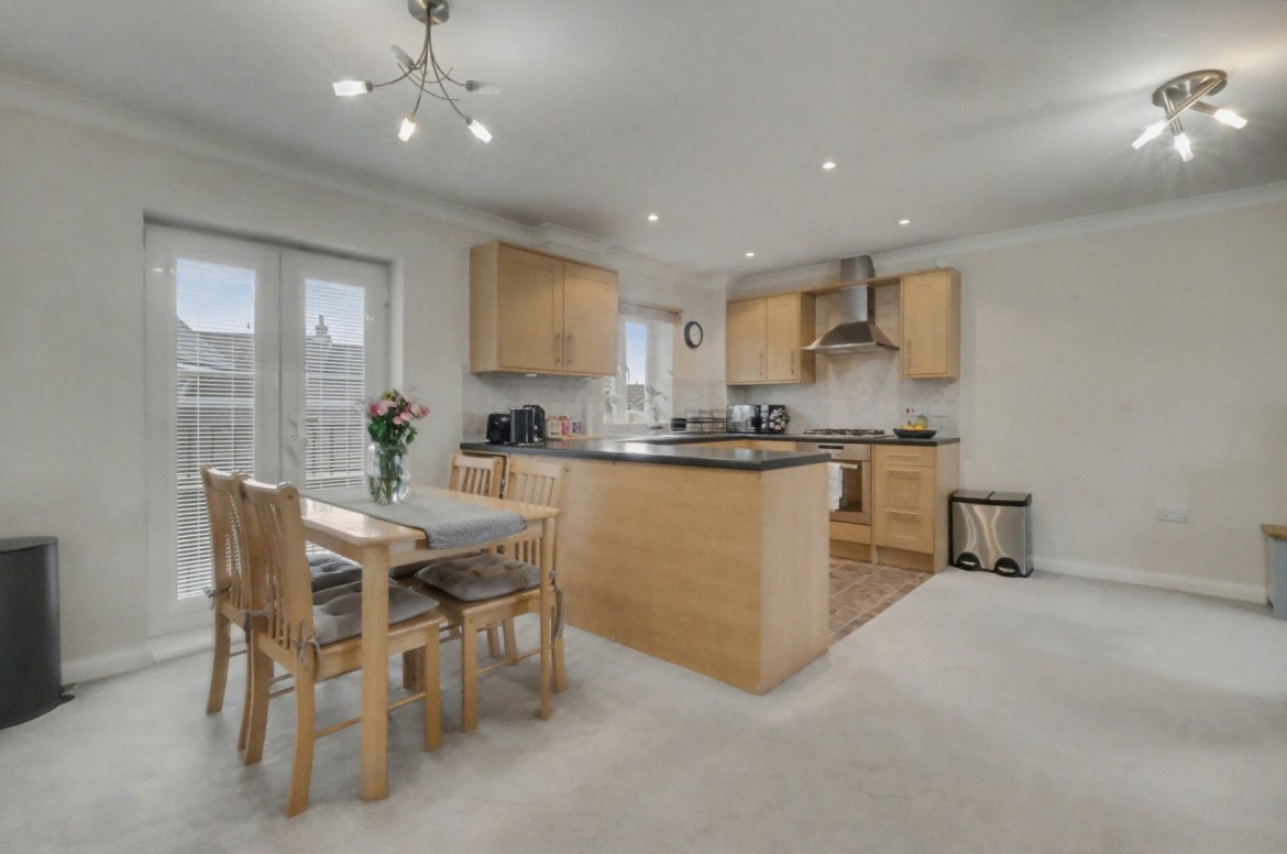 Images for Chancellor Park, Chelmsford, Essex EAID:3363689002 BID:1388407