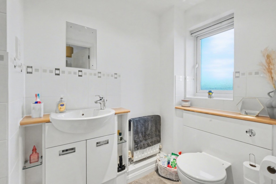 Images for Chancellor Park, Chelmsford, Essex EAID:3363689002 BID:1388407