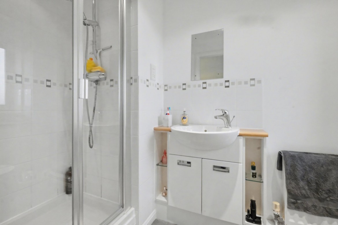 Images for Chancellor Park, Chelmsford, Essex EAID:3363689002 BID:1388407