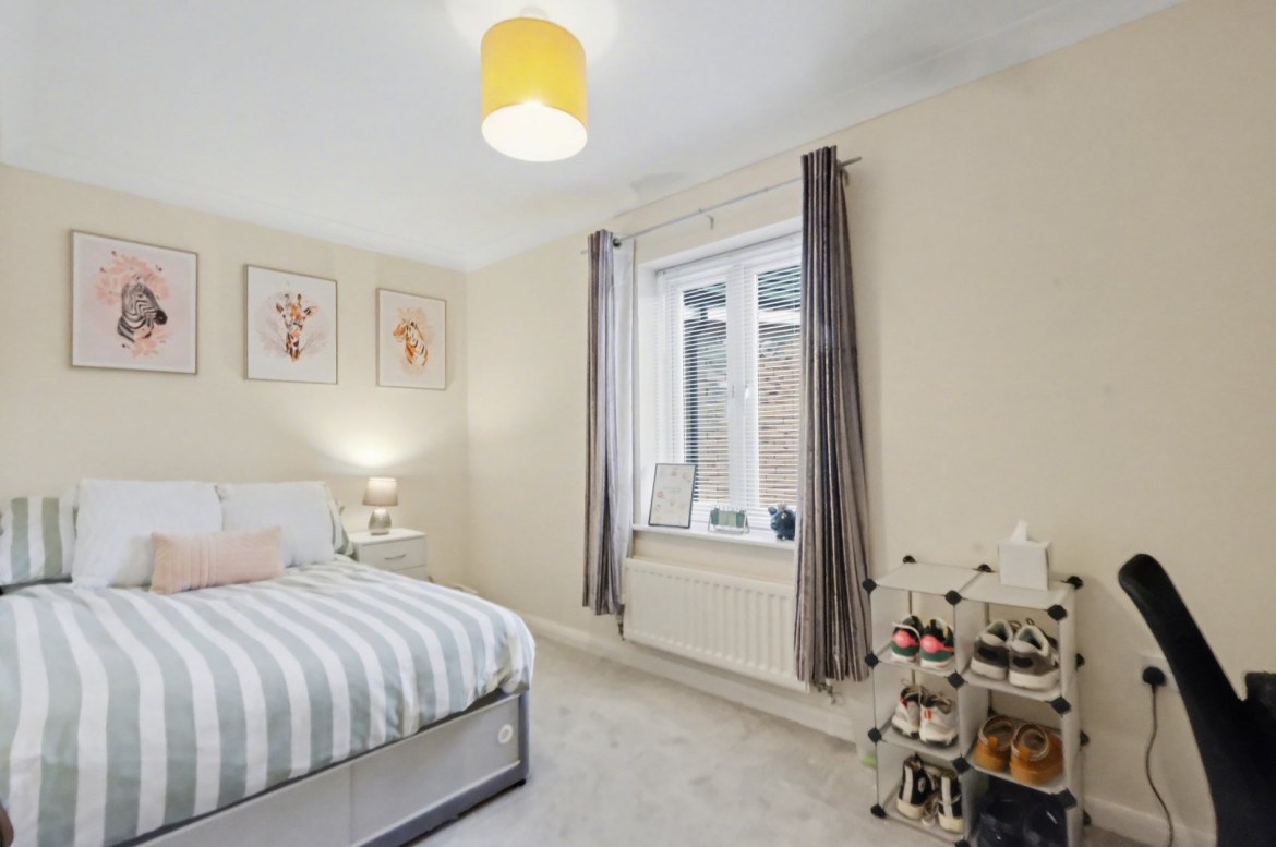 Images for Chancellor Park, Chelmsford, Essex EAID:3363689002 BID:1388407