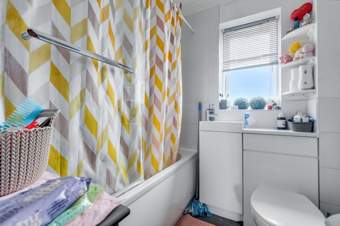 Images for Chelmer Village, Chelmsford, Essex EAID:3363689002 BID:1388407