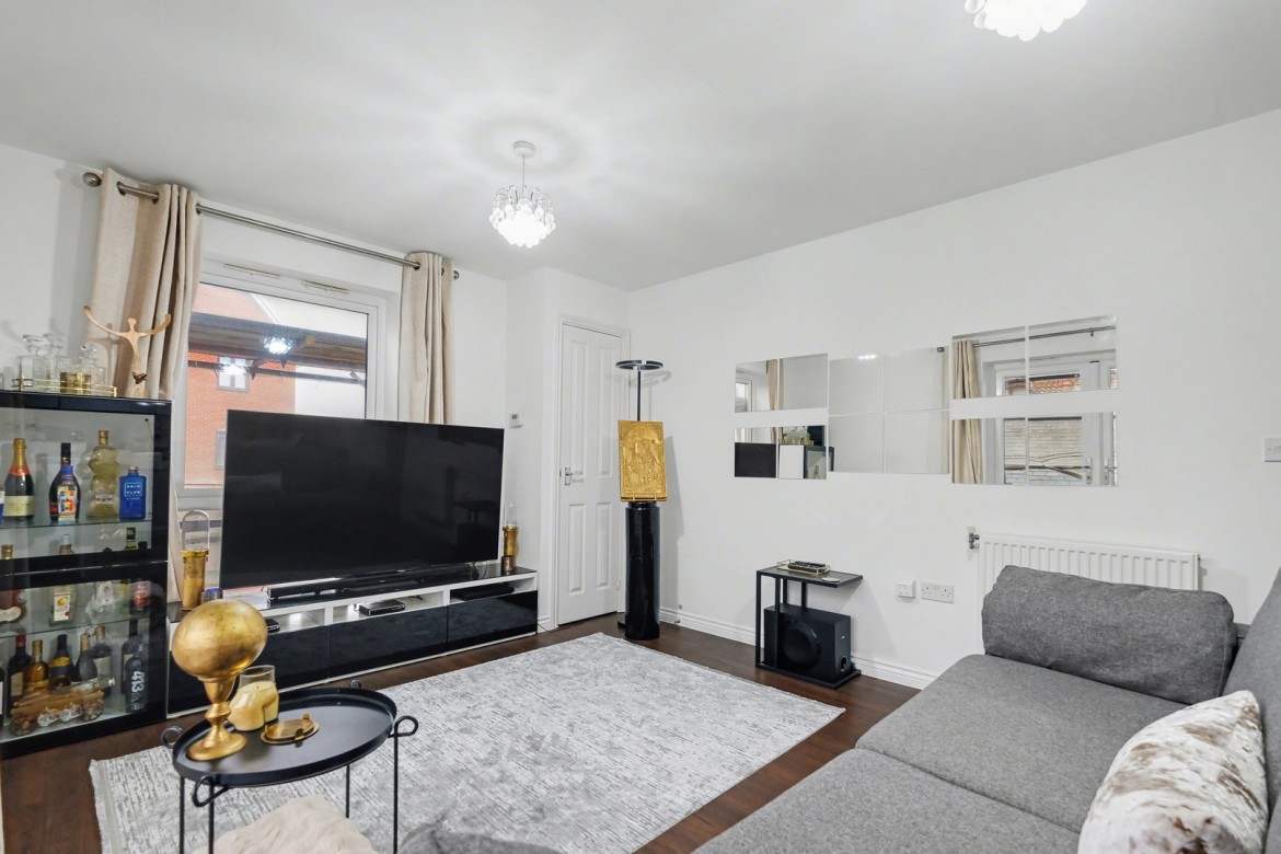 Images for Wharf Road, Chelmsford, Essex EAID:3363689002 BID:1388407