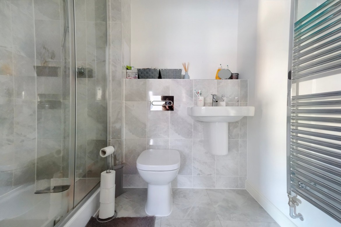 Images for Victoria Road, Chelmsford, Essex EAID:3363689002 BID:1388407