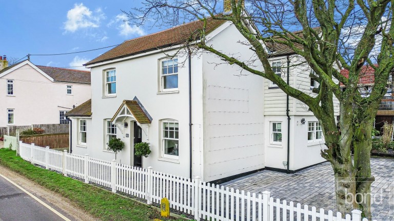 Woodham Ferrers, Chelmsford, Essex - EAID:3363689002, BID:7608502