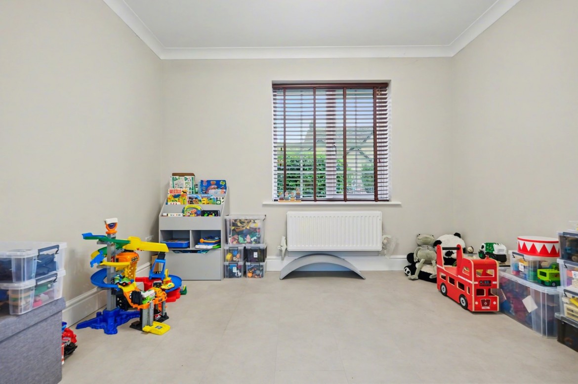 Images for Chelmer Village, Chelmsford, Essex EAID:3363689002 BID:1388407