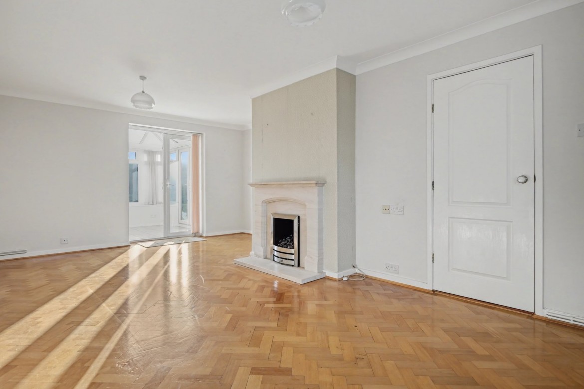 Images for Nabbott Road, Chelmsford, Essex EAID:3363689002 BID:1388407