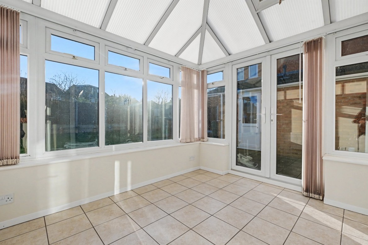 Images for Nabbott Road, Chelmsford, Essex EAID:3363689002 BID:1388407