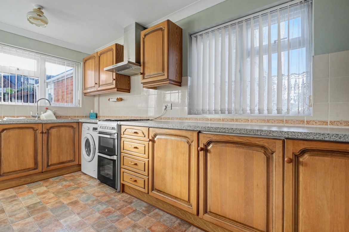 Images for Nabbott Road, Chelmsford, Essex EAID:3363689002 BID:1388407