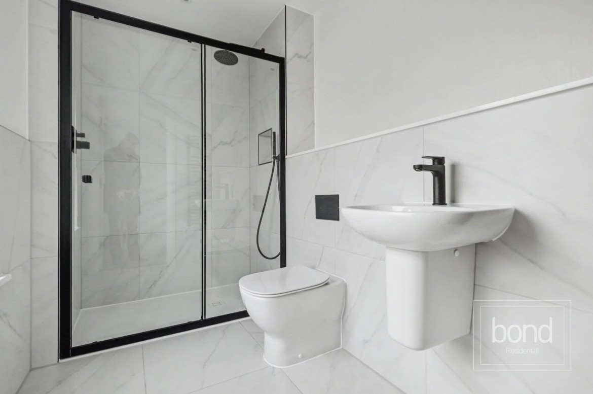 Images for Hanningfield Park, Rettendon Common, Essex EAID:3363689002 BID:7608502