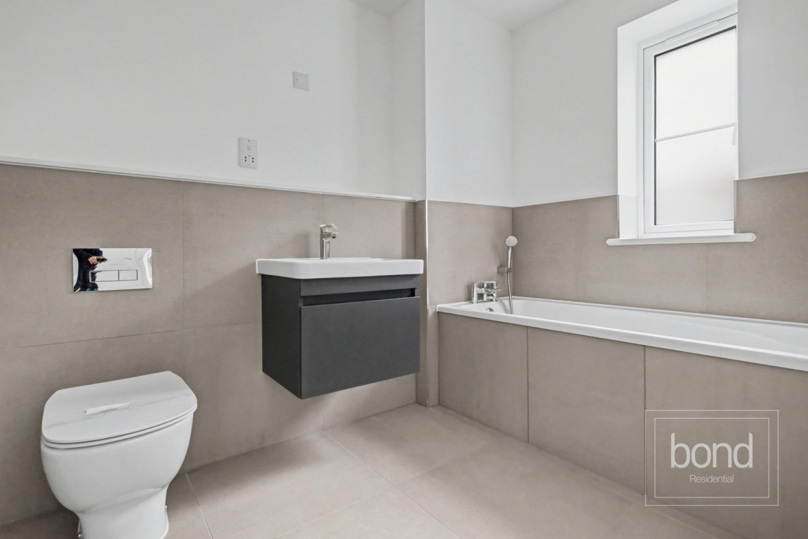 Images for Hanningfield Park, Rettendon Common, Essex EAID:3363689002 BID:7608502