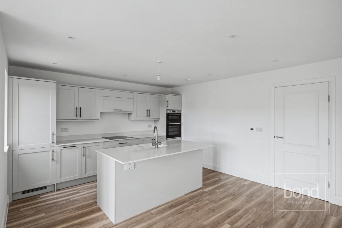 Images for Hanningfield Park, Rettendon Common, Essex EAID:3363689002 BID:7608502