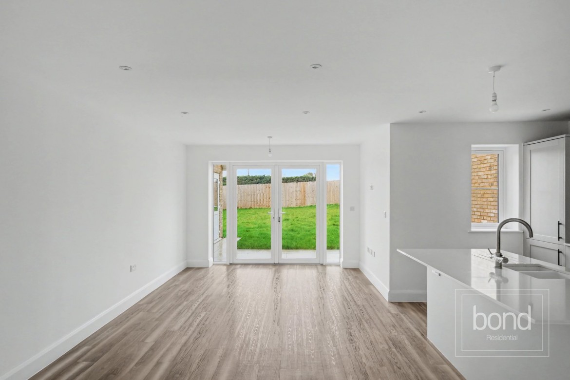 Images for Hanningfield Park, Rettendon Common, Essex EAID:3363689002 BID:7608502