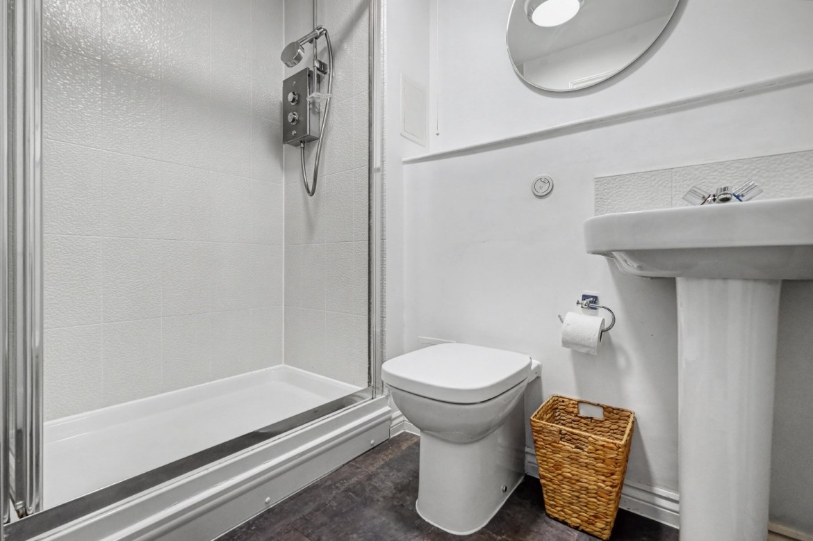 Images for Wharf Road, Chelmsford, Essex EAID:3363689002 BID:1388407