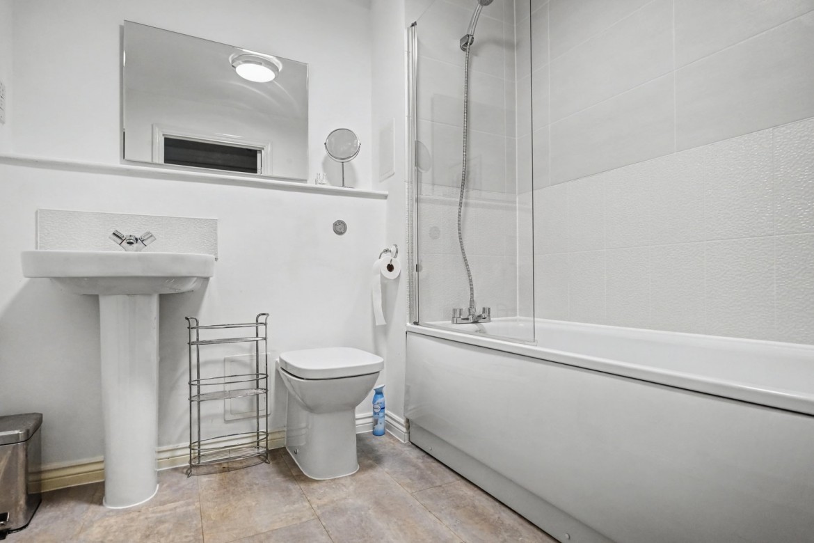 Images for Wharf Road, Chelmsford, Essex EAID:3363689002 BID:1388407