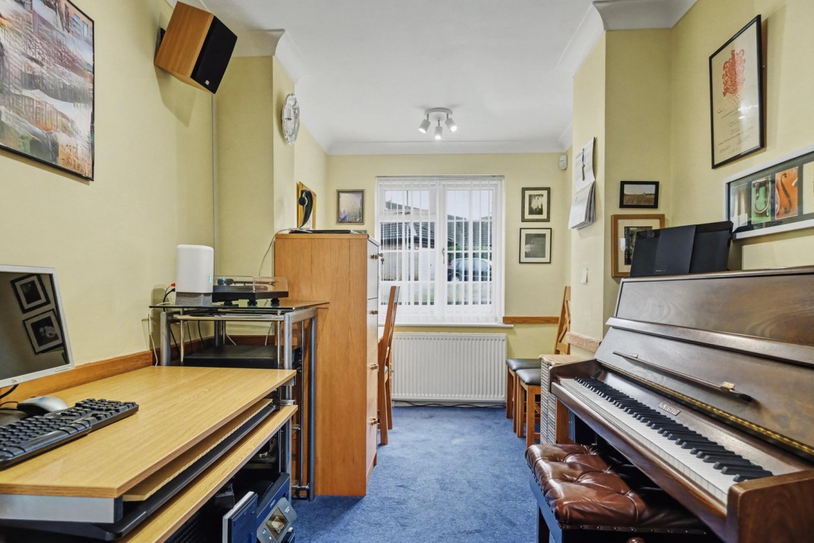 Images for Great Baddow, Chelmsford, Essex EAID:3363689002 BID:1388407