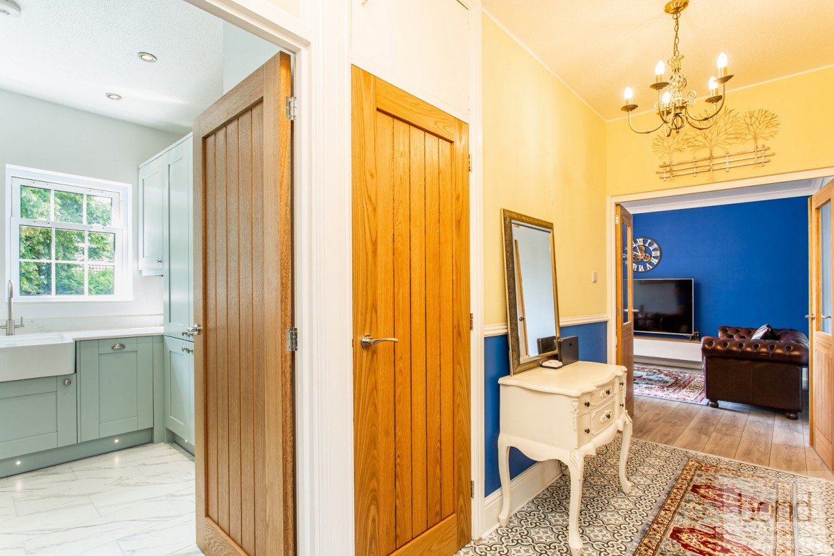 Images for Abbey Fields, East Hanningfield, Essex EAID:3363689002 BID:7608502