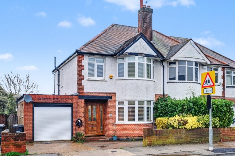 Moulsham Lodge, Chelmsford, Essex - EAID:3363689002, BID:1388407