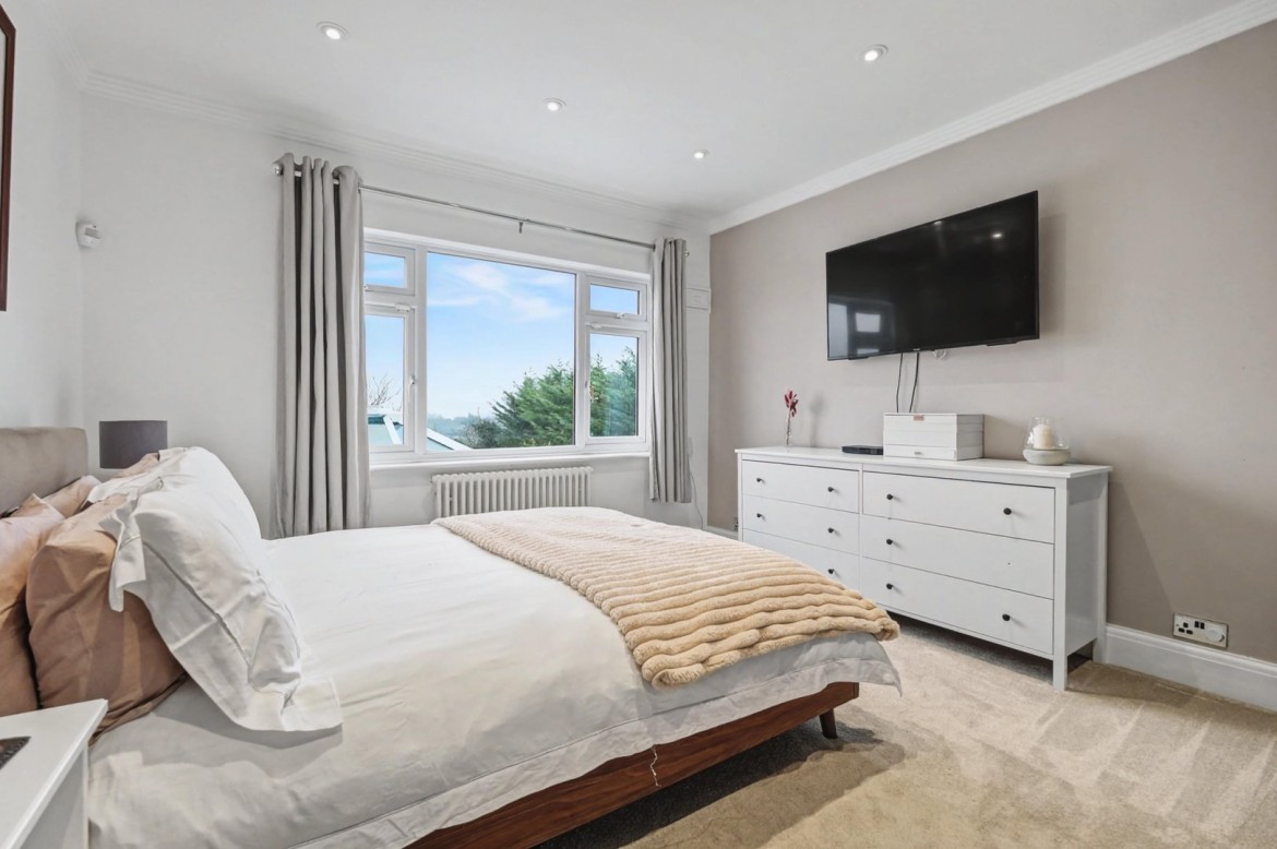 Images for Moulsham Lodge, Chelmsford, Essex EAID:3363689002 BID:1388407