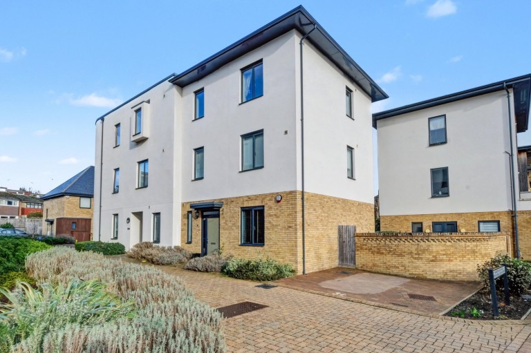 Hardy Close, Chelmsford, Essex - EAID:3363689002, BID:1388407