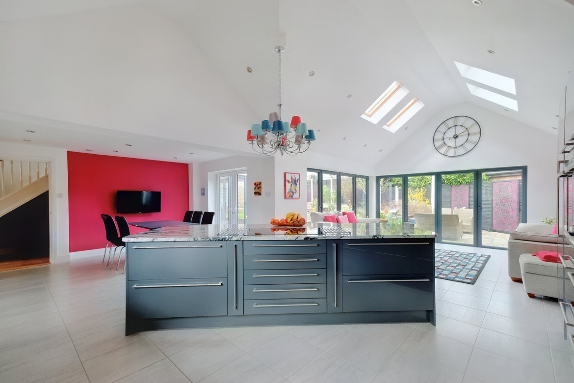 Images for Chancellor Park, Chelmsford, Essex EAID:3363689002 BID:1388407