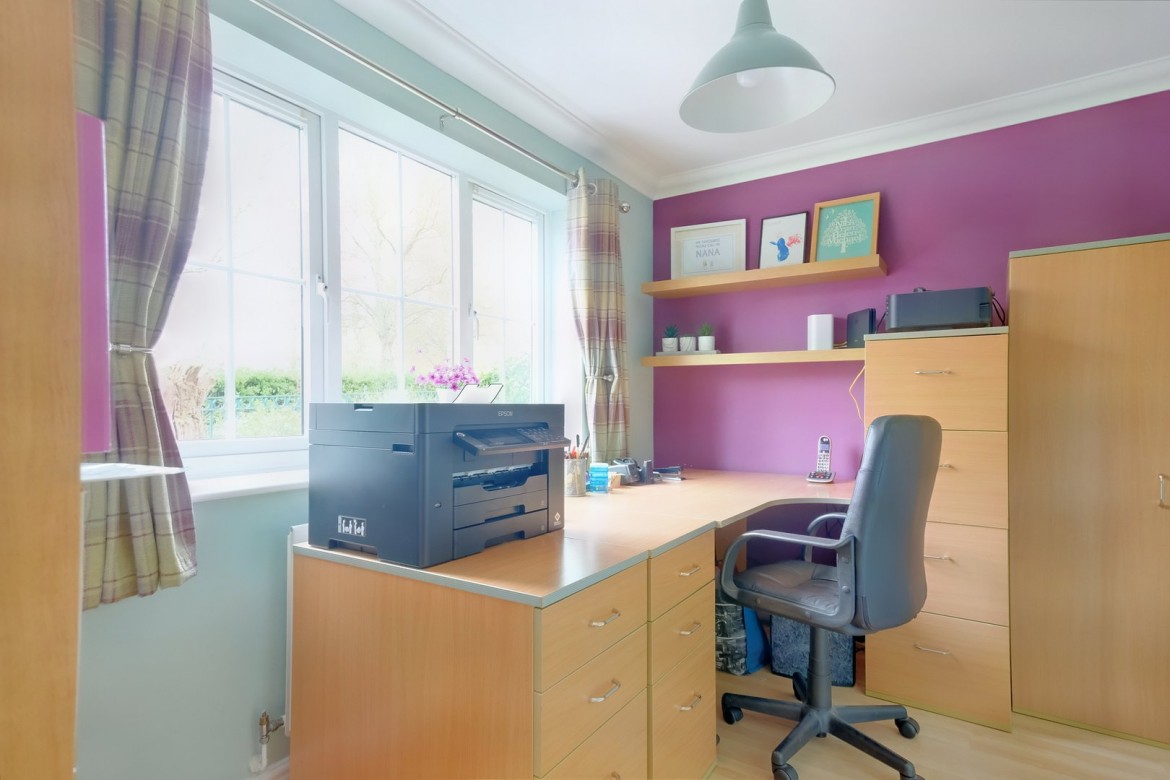 Images for Chancellor Park, Chelmsford, Essex EAID:3363689002 BID:1388407