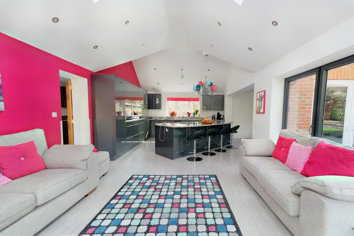 Images for Chancellor Park, Chelmsford, Essex EAID:3363689002 BID:1388407