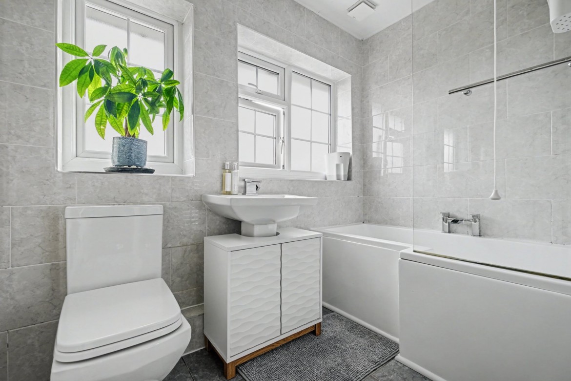 Images for Canuden Road, Chelmsford, Essex EAID:3363689002 BID:1388407