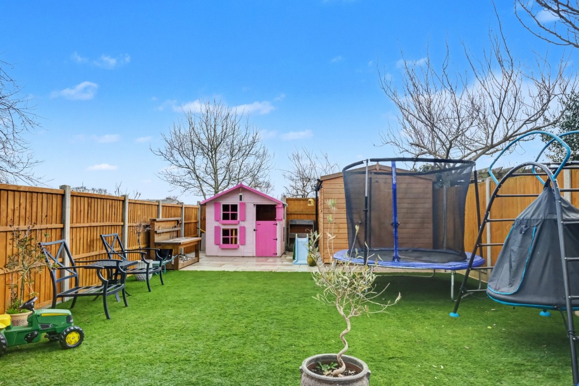 Images for Canuden Road, Chelmsford, Essex EAID:3363689002 BID:1388407