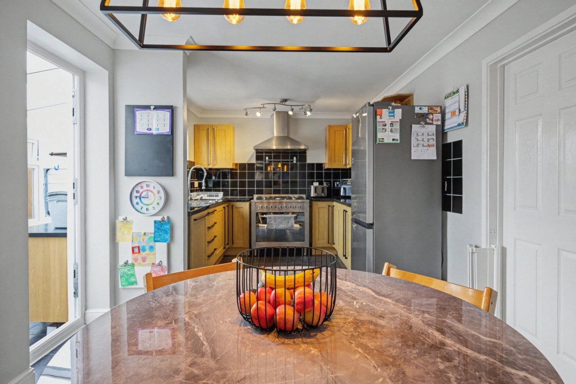 Images for Canuden Road, Chelmsford, Essex EAID:3363689002 BID:1388407