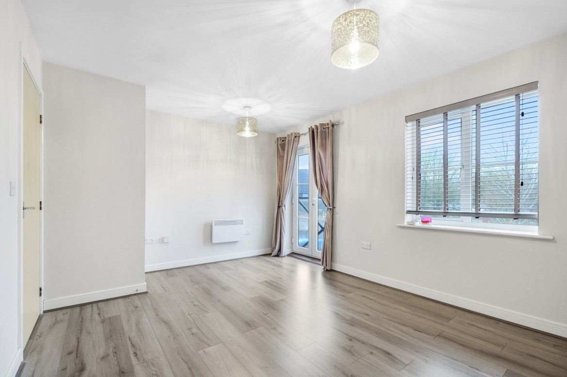 Images for Burghley Way, Chelmsford, Essex EAID:3363689002 BID:1388407