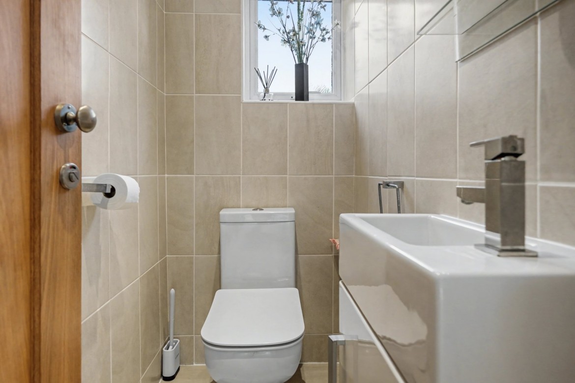 Images for Galleywood, Chelmsford, Essex EAID:3363689002 BID:1388407