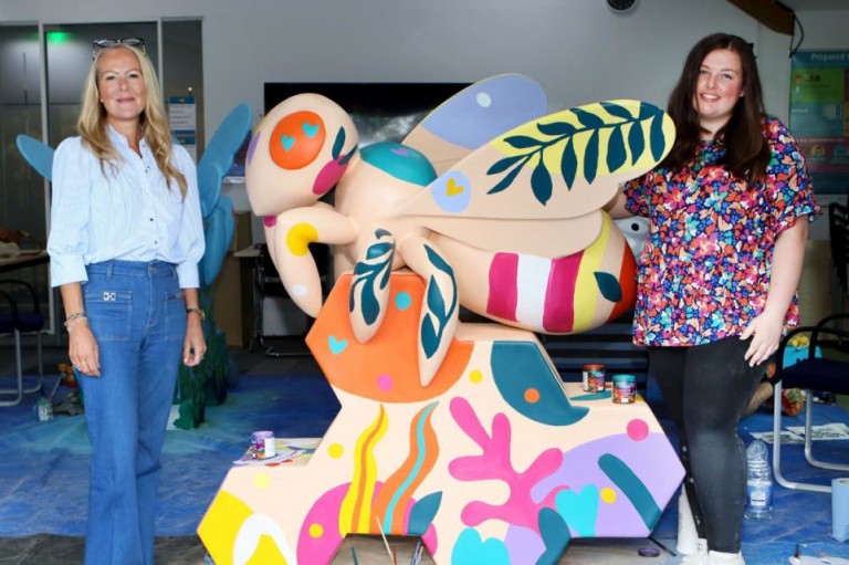 Giant Bee Sculpture Creates Buzz